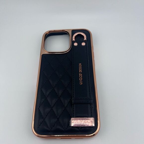 iPhone 16 Pro Max Case – Quilted Leather Look with Rose Gold Frame & Hand Strap - Picture 5 of 7